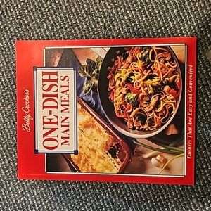 Betty Crocker paperback cookbook